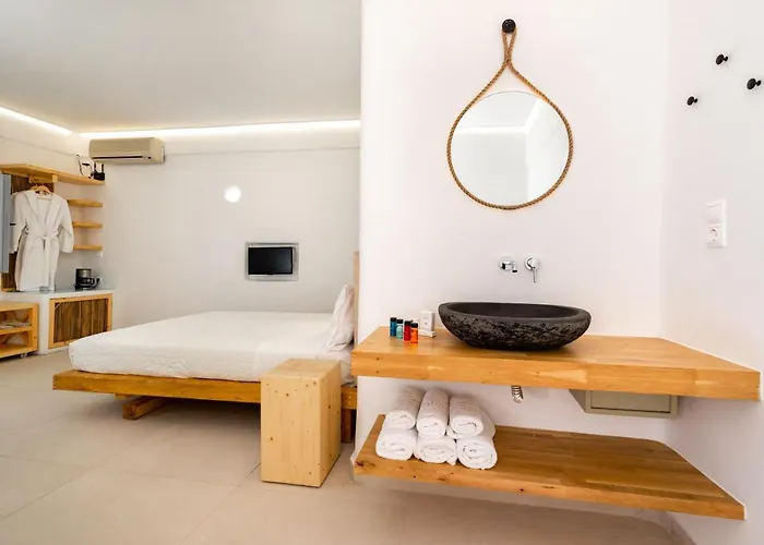 فندق Thira ثيرا