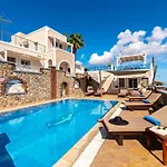 Hotell Thira