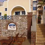Thira Hotel