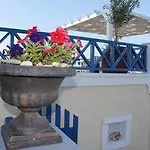 Thira * Fira (Santorini)
