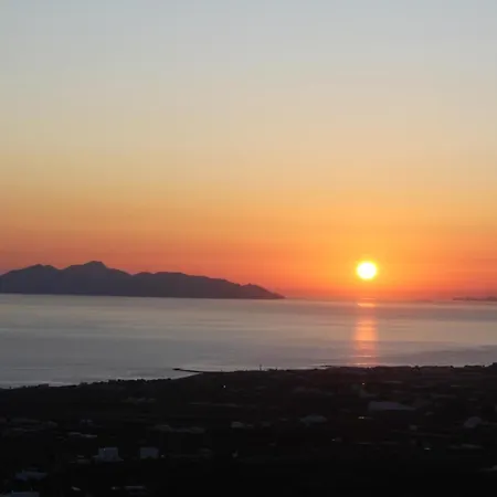 Hotel Thira *