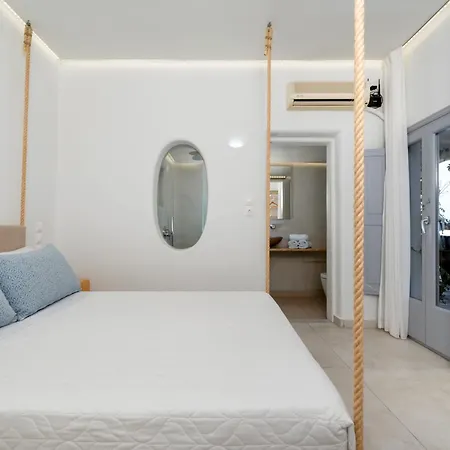 Thira * Fira (Santorini)