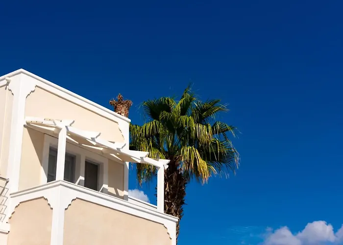 Thira Ξενοδοχείο *