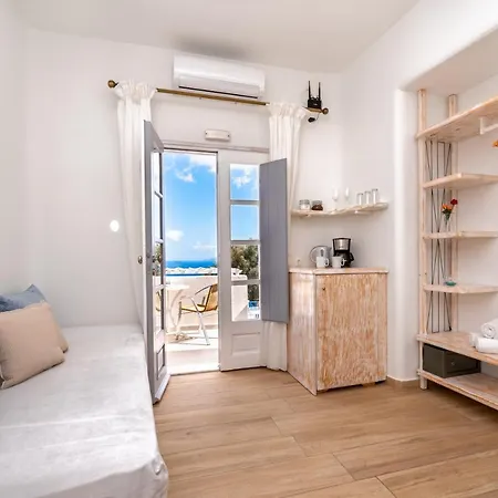 Hotel Thira *